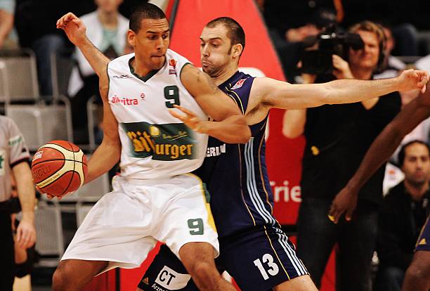 牌上精美的 牌上精美的