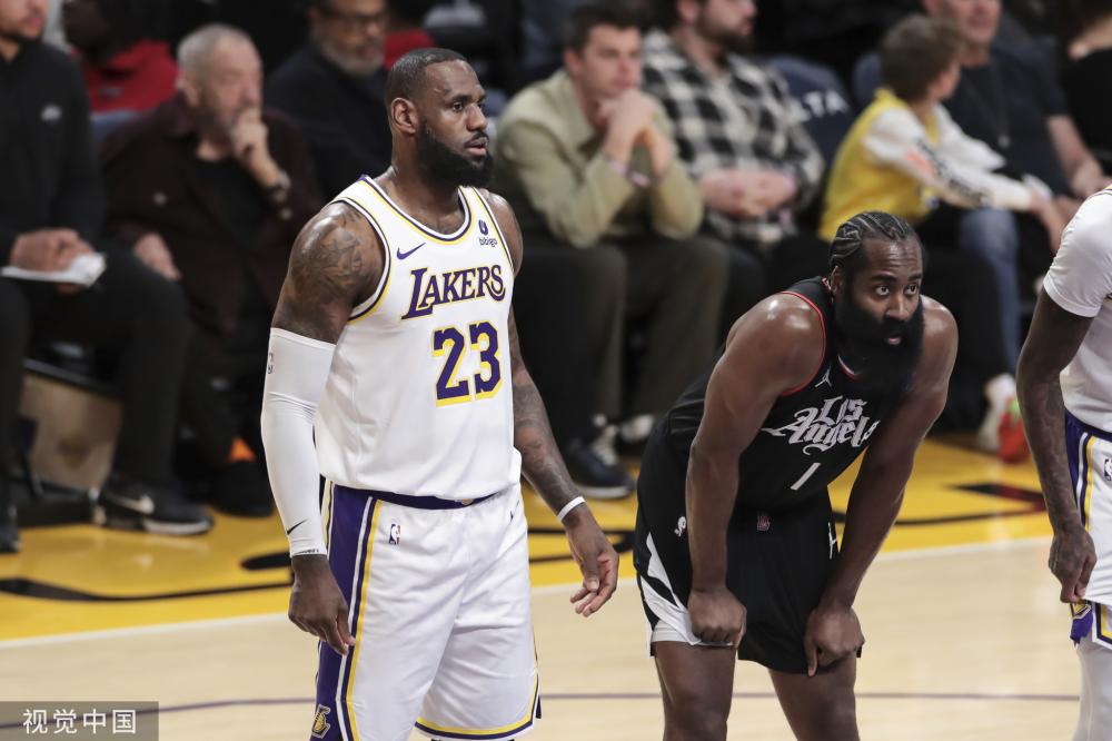 以及球员与 以及球员与